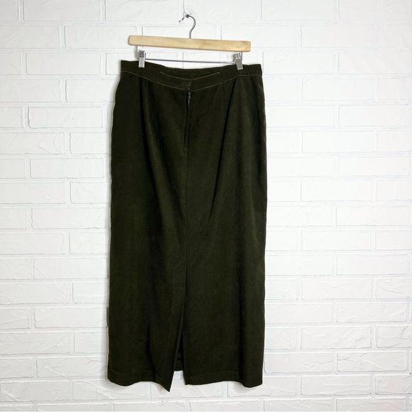SOLD Vintage forest green maxi skirt 15 - Picture 3 of 10